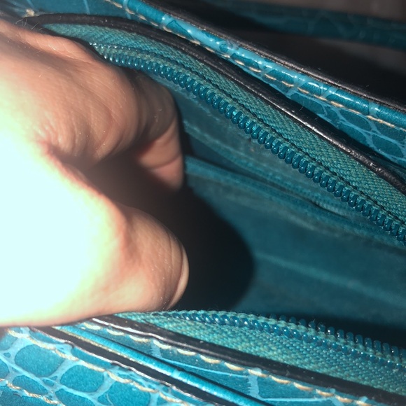 Chenson Aqua Blue Handbag - Picture 6 of 6